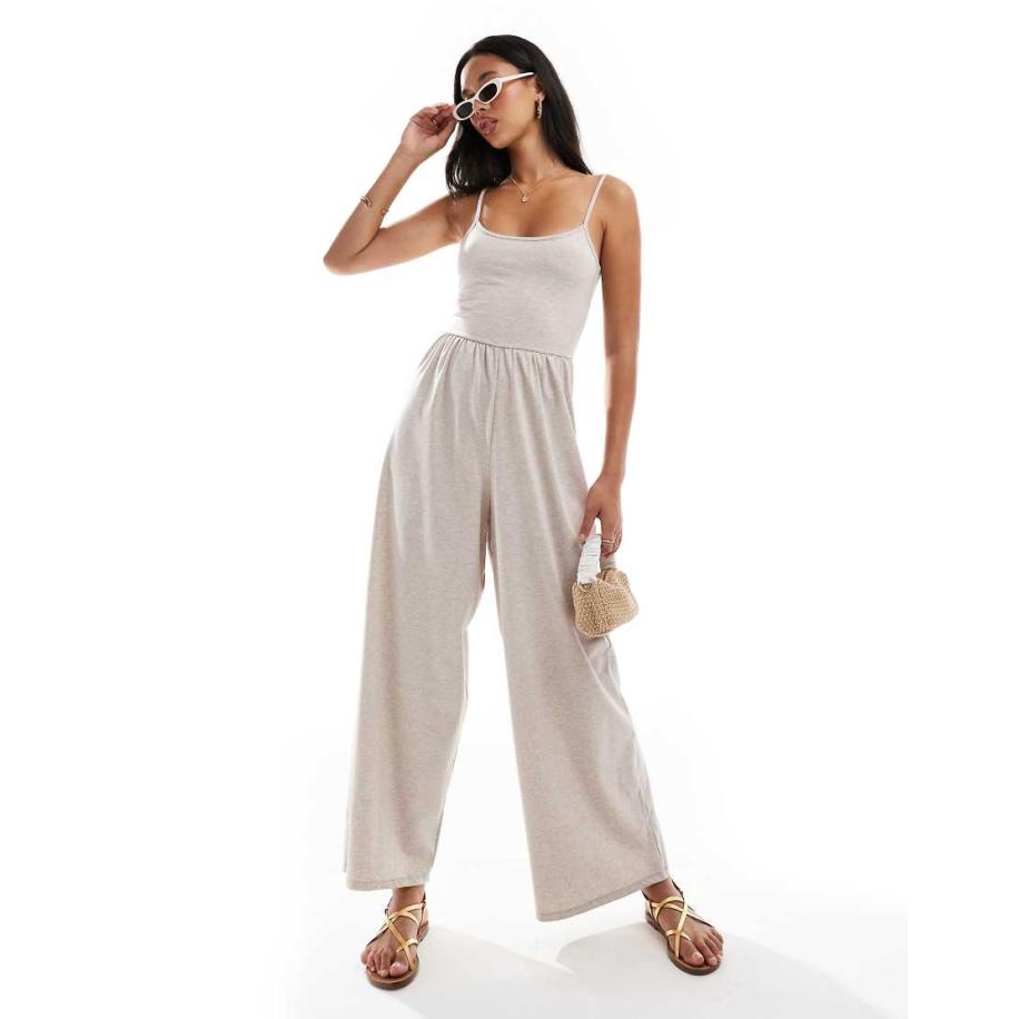 ASOS DESIGN Jumpsuit met bandjes, lage ronde hals en wijde pijpen in lichtbeige-Neutraal Multicolor
