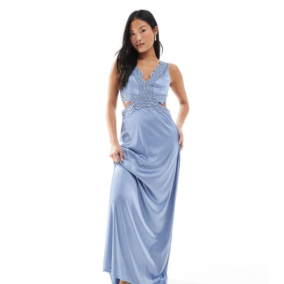 TFNC Petite Bruidsmeisjes Satijnen maxi jurk met geschulpt kanten detail in blauw Blauw