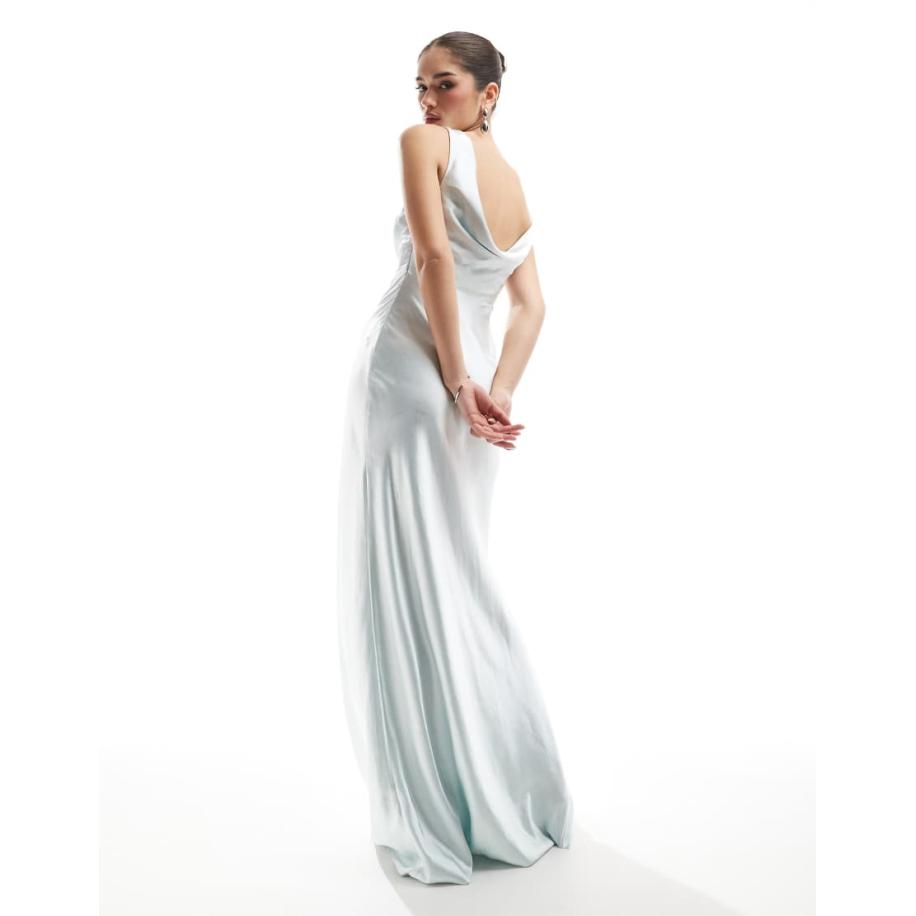 Six Stories Bruidsmeisjes Satijnen maxi jurk met gedrapeerde achterkant in ijsblauw Blauw