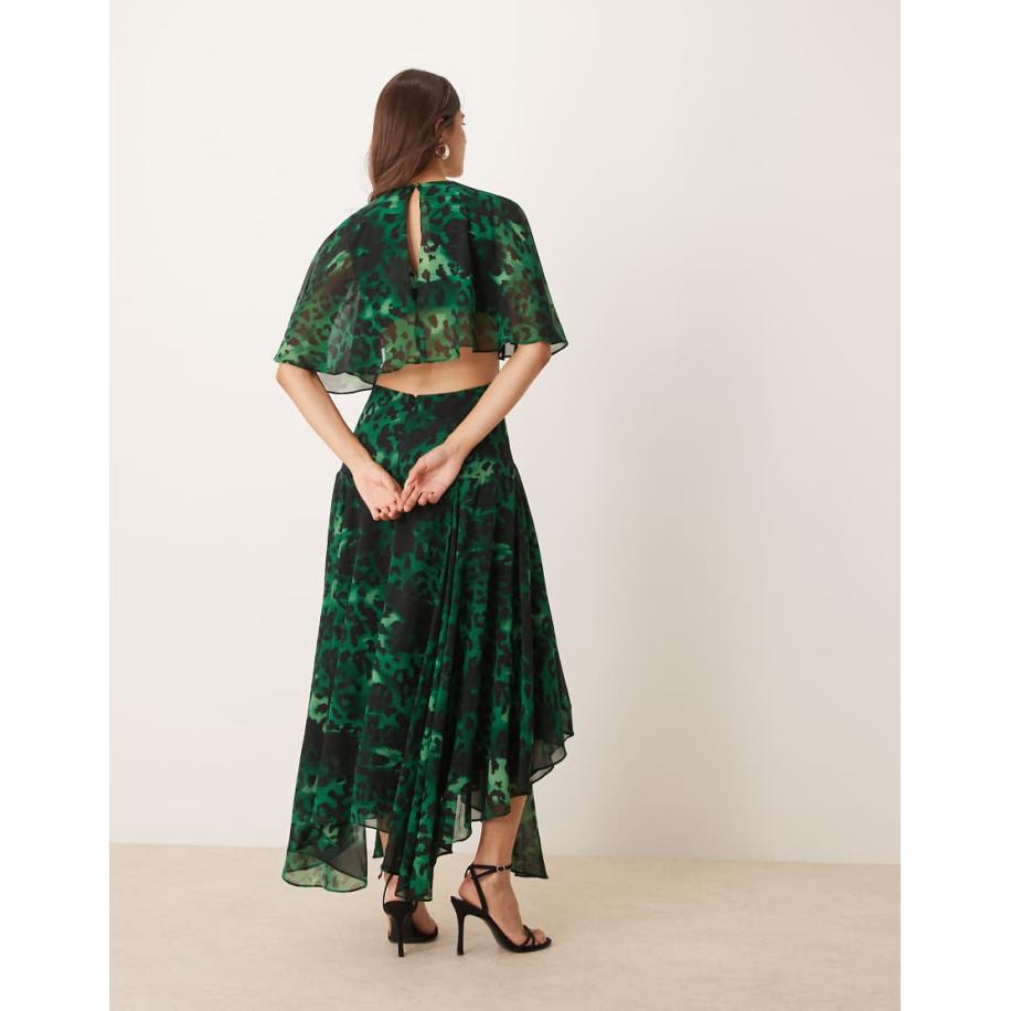 Forever New Maxi jurk met open achterkant, ruches en luipaardprint in smaragdgroen Groen