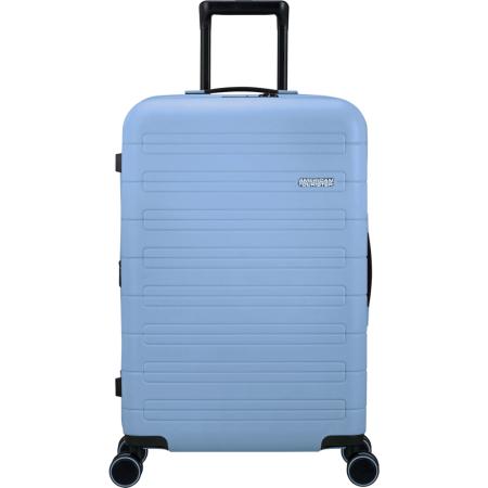 American Tourister Novastream Spinner 67 Exp pastel blue Harde Koffer