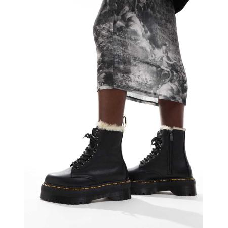 Dr Martens Jadon Laarzen met 8 oogjes en voering van imitatiebont in zwart