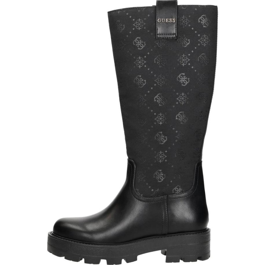 Guess - Yannis Zwart