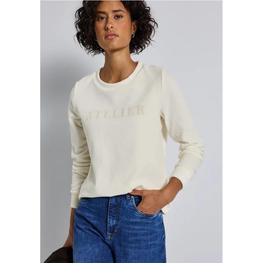 Street One Shirt van fijn ribfluweel met tekst Bruin