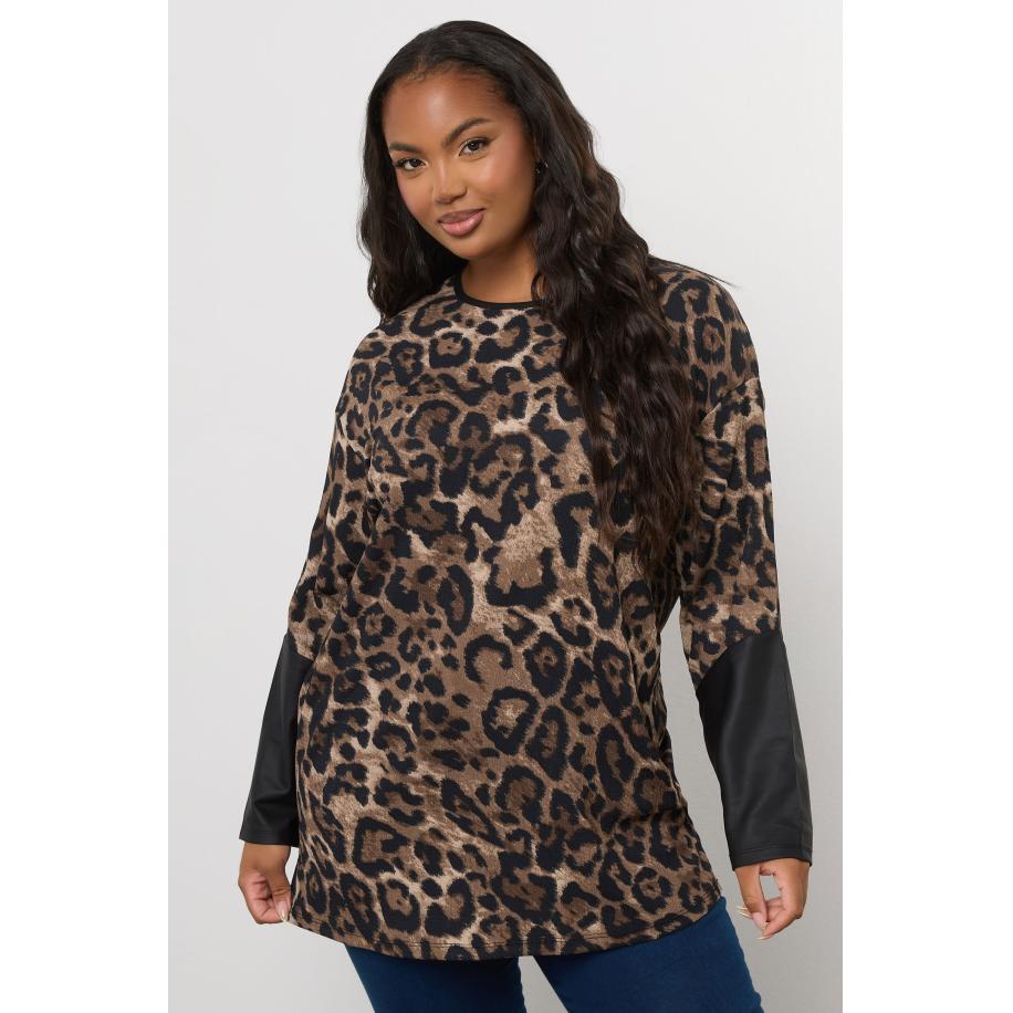 Yours Curve Leopard Print Kunstleren Mouwtop Size 58-60 Bruin