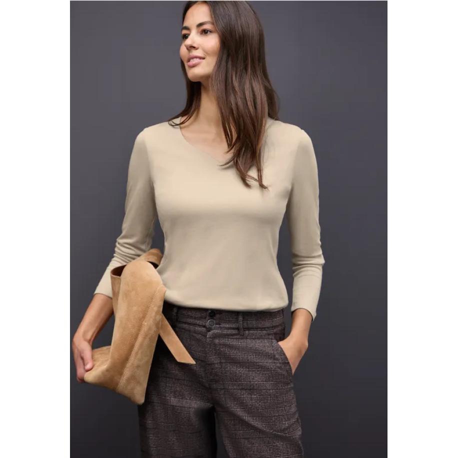 Street One Shirt met hartvormige halslijn Bruin