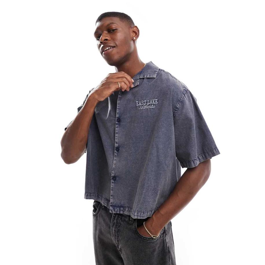 ASOS DESIGN - Recht oversized overhemd met reverskraag en ton-sur-ton borduursel op de borst in gewassen blauw Blauw