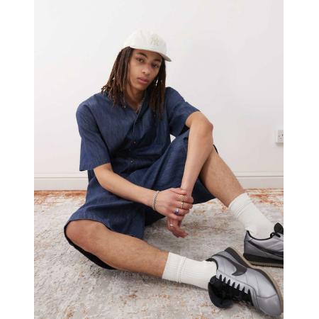 Reclaimed Vintage - Oversized chambray denim overhemd in middenblauw, deel van co-ord set