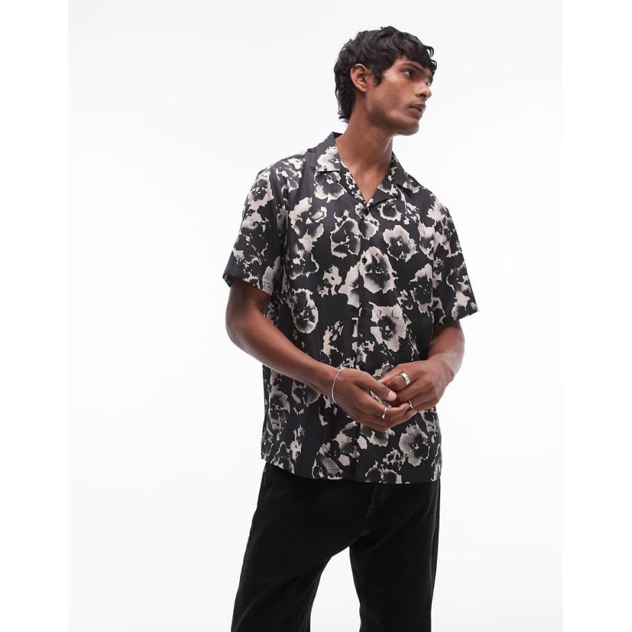 Topman - Overhemd van satijn met korte mouwen en bloemenprint in zwart Zwart