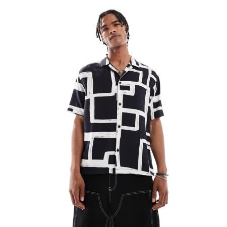 Bershka - Overhemd met geometrisch patroon in zwart