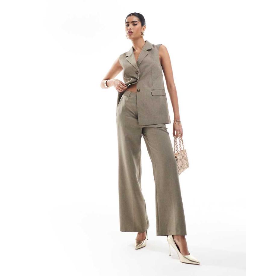 Miss Selfridge Elegante broek met wijde pijpen in kaki, deel van co-ord set-Groen Groen