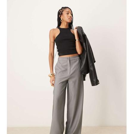 ASOS DESIGN Tall Elegante ruimvallende broek met rechte pijpen in grijs-Zwart