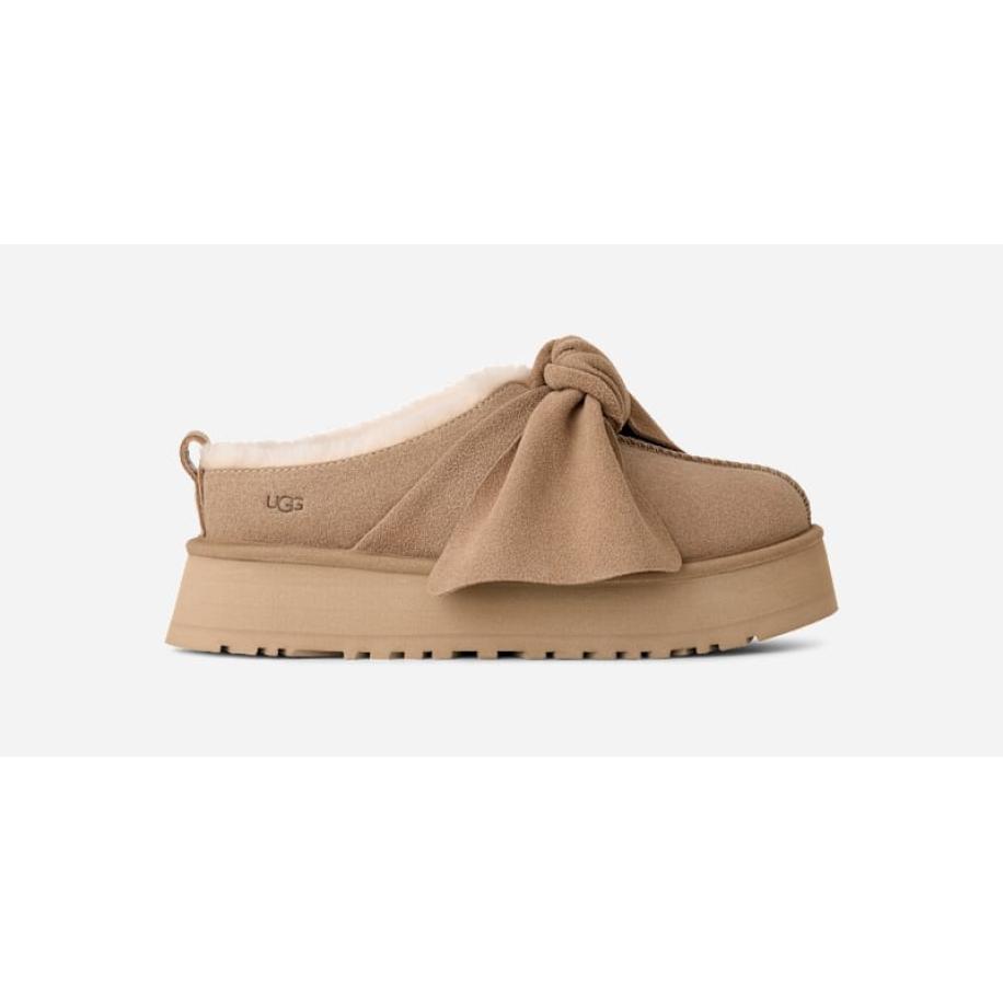 UGG® Platform Slip-on Bow in Beige, Maat 36, Suede Groen