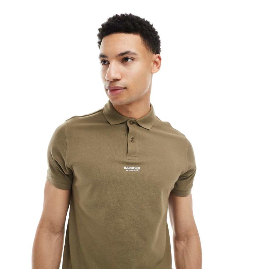 Barbour International - Formula - Polo in kaki, exclusief bij ASOS-Groen Groen