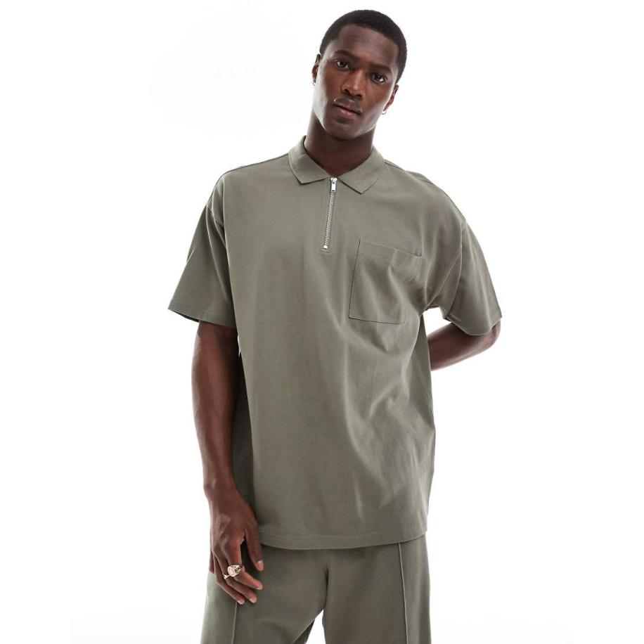 New Look - Piqué poloshirt met 1/4 rits in kaki, deel van co-ord set-Groen Groen