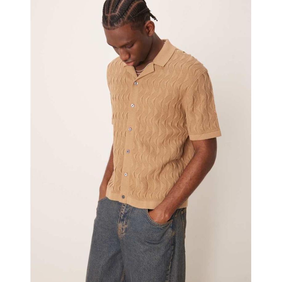 Abercrombie & Fitch - Gebreide resort polo met korte mouwen en knoopsluiting in bruin Bruin