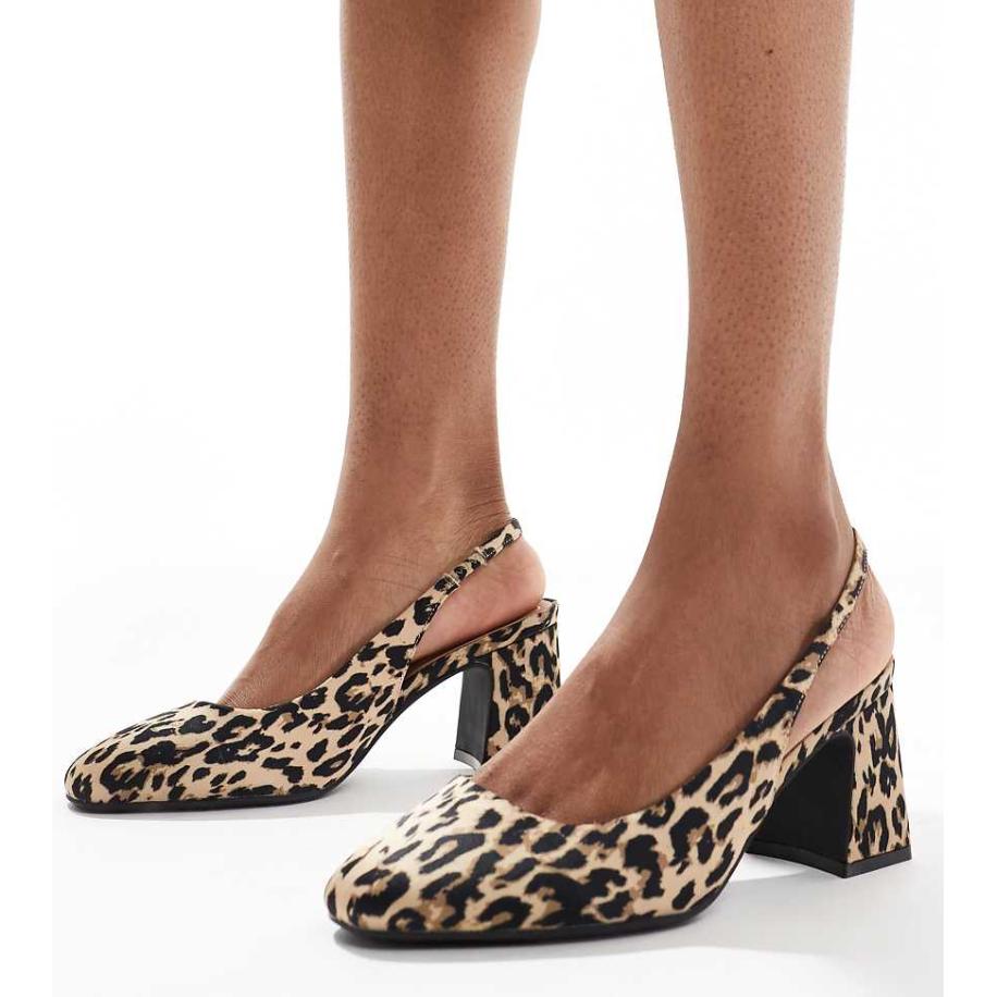 New Look Wide Fit Schoenen van satijn met hakken in luipaardprint-Neutraal Multicolor