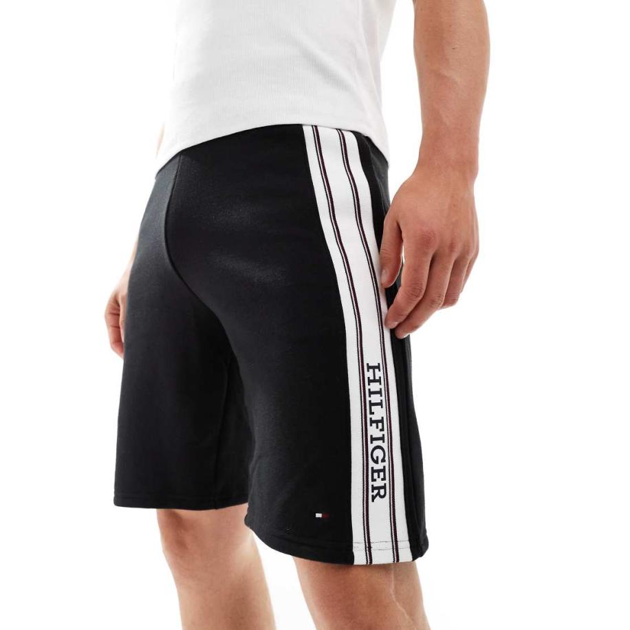Tommy Hilfiger - Loungeshort met streep met monotype in zwart Zwart