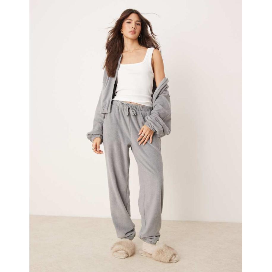 ASOS DESIGN Lounge Mix en match Fleece joggingbroek in lichtgrijs Grijs