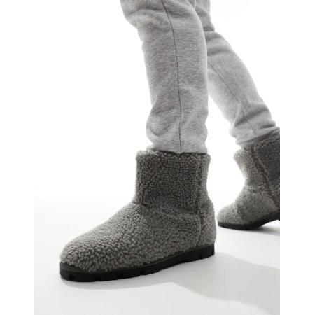 ASOS DESIGN - Pantoffellaarzen van borg in grijs
