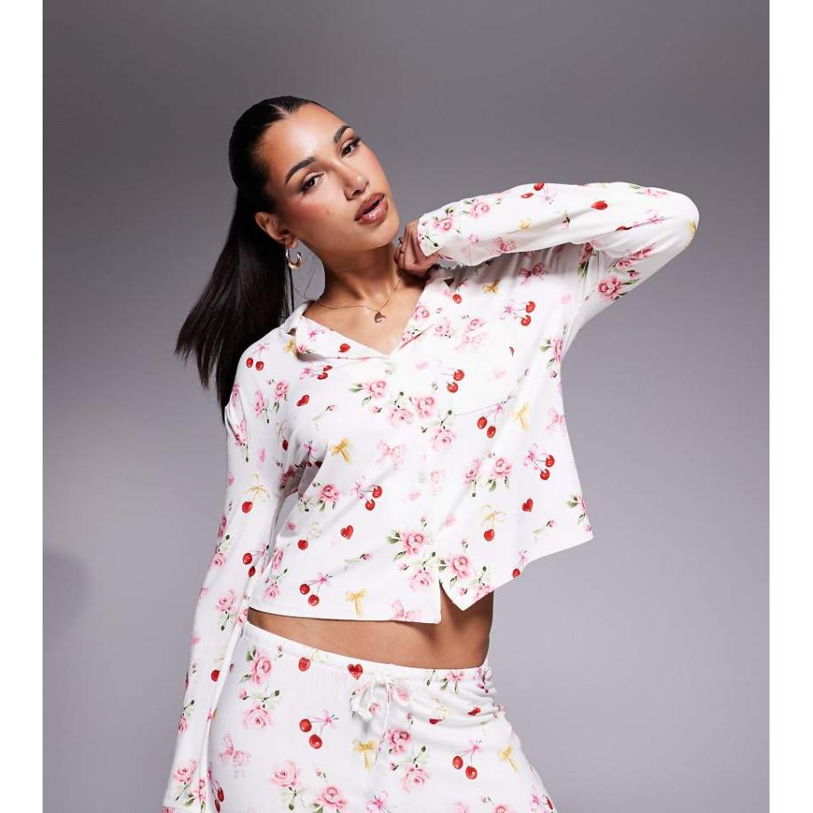 Kaiia Exclusives Valentijn Mix en match Pyjamashirt in kersen-, rozen- en strikjesprint, deel van co-ord set-Veelkleurig Multicolor