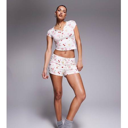 Kaiia Exclusive Mix en match Pyjamashort met gestrikte taille en kersen- en rozenprint, deel van co-ord set-Veelkleurig