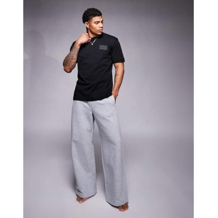 Armani - EA7 - Oversized T-shirt met logopatch in zwart