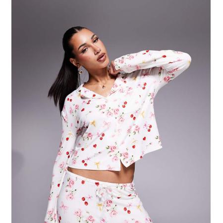 Kaiia Exclusives Valentijn Mix en match Pyjamashirt in kersen-, rozen- en strikjesprint, deel van co-ord set-Veelkleurig