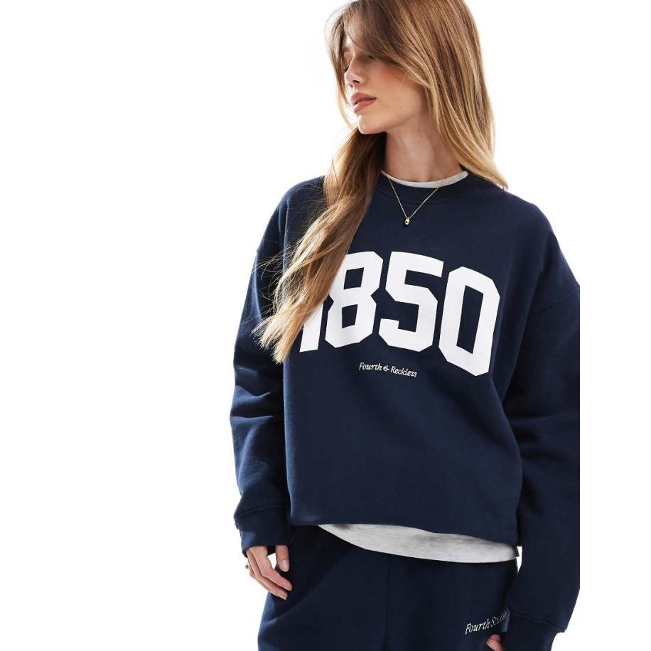 4th & Reckless x Felicia Wedin Apres Ski Sweatshirt met ronde hals en grafische '1850' print in marineblauw, deel van co-ord set Blauw