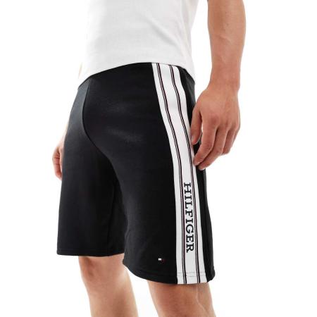 Tommy Hilfiger - Loungeshort met streep met monotype in zwart