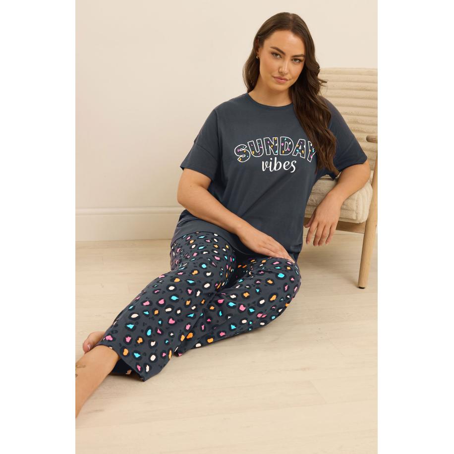 Yours Curve Blue 'Sunday Vibes' Slogan Print Wijde Pijpen Pyjama Set Size 66-68 Blauw