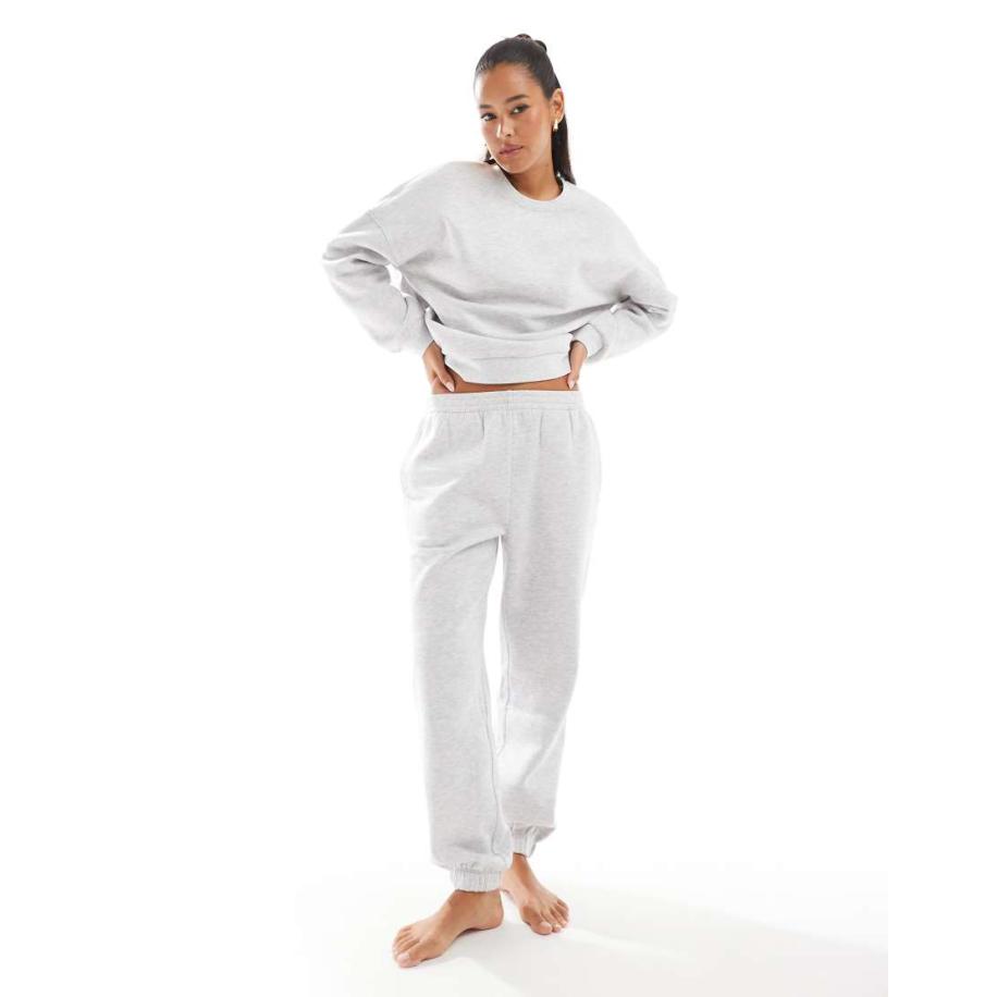 Vero Moda Oversized joggingbroek met aansluitende boorden in lichtgrijs, deel van co-ord set Grijs