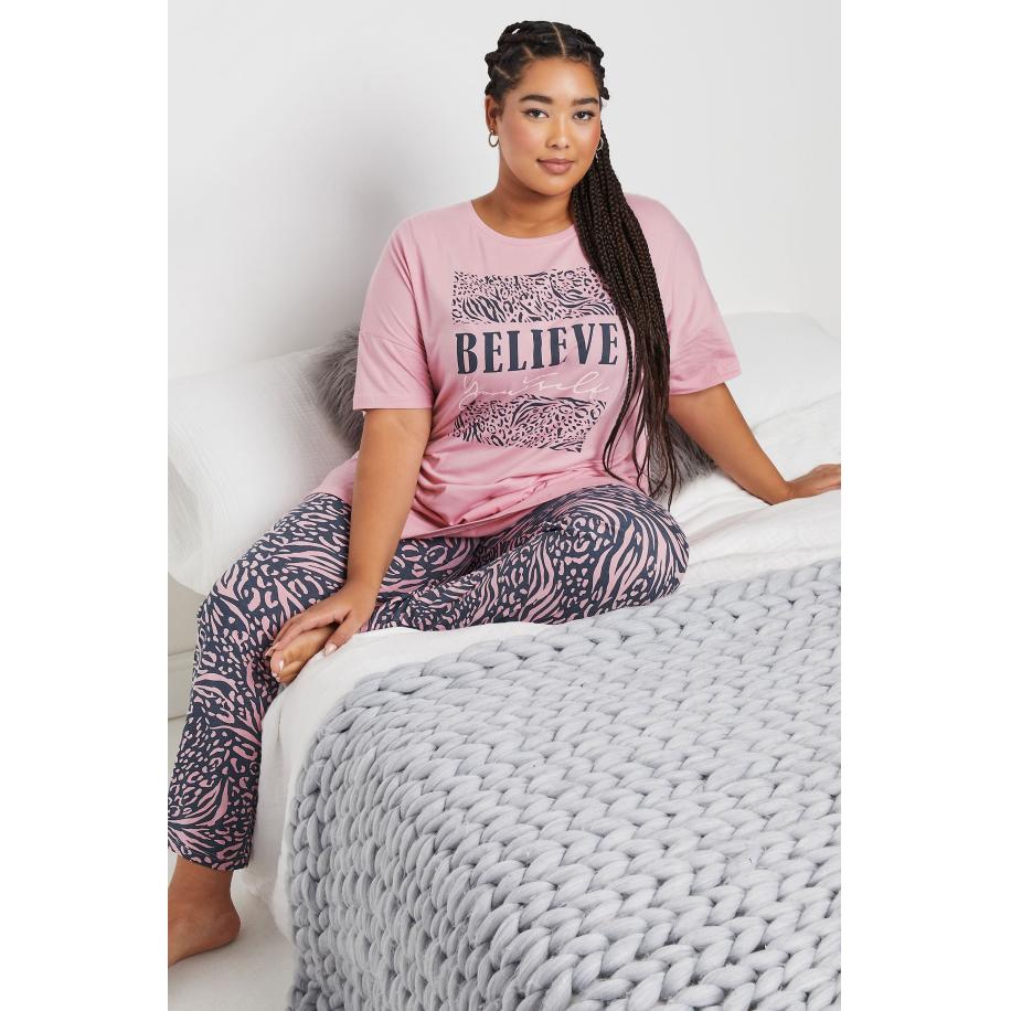 Yours Pyjamaset Met 'Believe' Slogan En Luipaardprint In Roze Size 66-68 Roze
