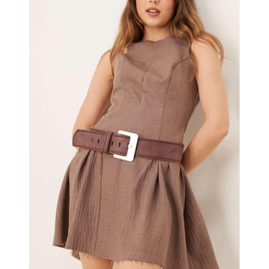 My Accessories Brede riem met vierkante gesp in bruin en geborsteld zilver Bruin