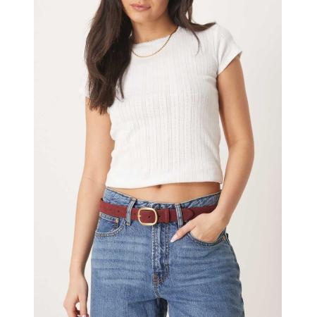 ASOS DESIGN Taille- en heupriem van imitatiesuède met vierkante gesp in bordeauxrood