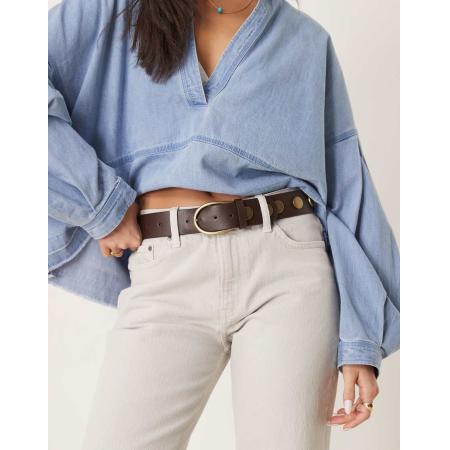 ASOS DESIGN Heup- en tailleriem met studs in bruin met wassing