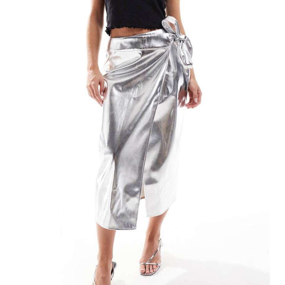 Never Fully Dressed Petite Jaspre Midi rok van polyurethaan in zilver Zilver