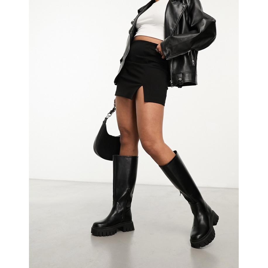 Stradivarius Minirok met split aan de zoom in zwart Zwart