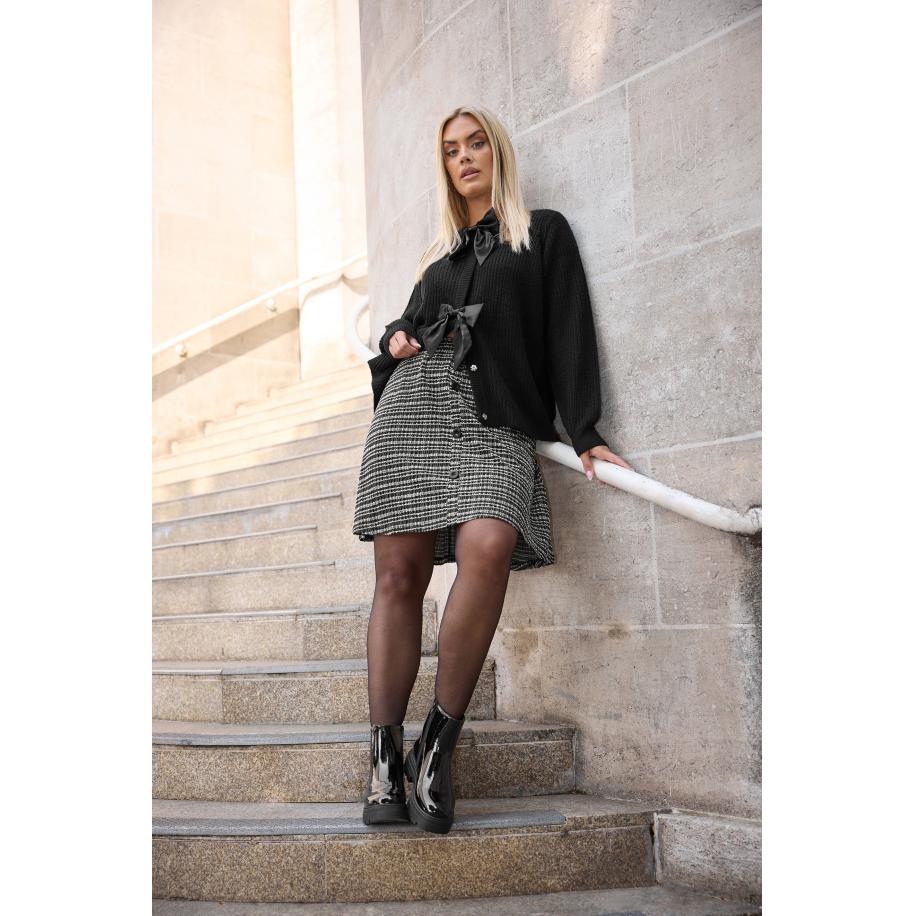 Yours Curve Zwarte Bouclé Minirok Met Knoopjes Size 66-68 Zwart