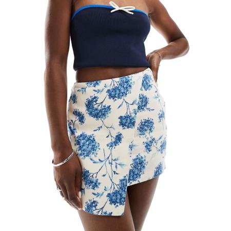 Abercrombie & Fitch Mini skort met overslag van linnenmix in blauwe bloemenprint