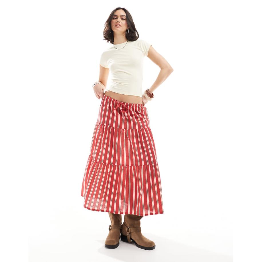 Wednesday's Girl Gestreepte midirok in rood Rood