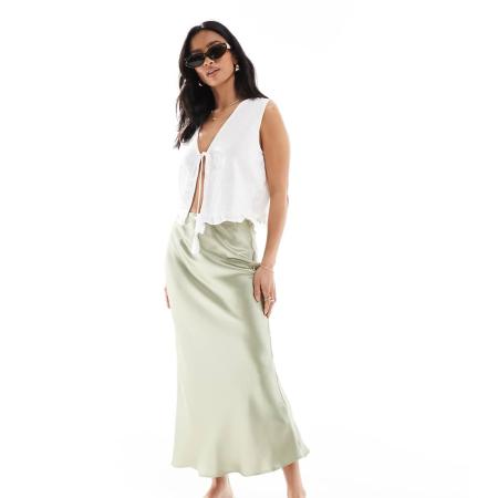 New Look Petite Schuingesneden satijnen midi rok in groen