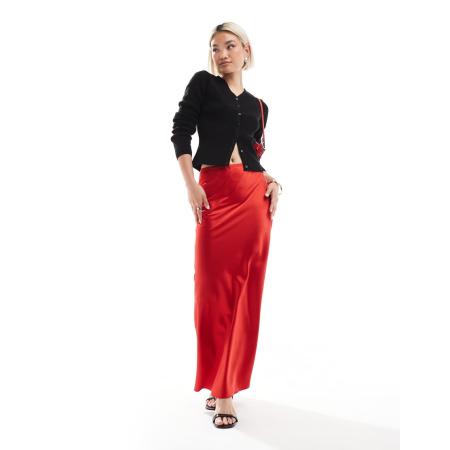 Miss Selfridge Maxirok van satijn in rood