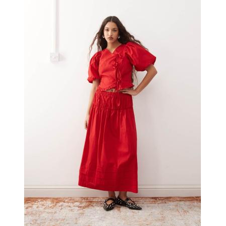 Reclaimed Vintage Western cowgirl midi-rok met plat gestikte plooien in rood katoen, deel van co-ord set