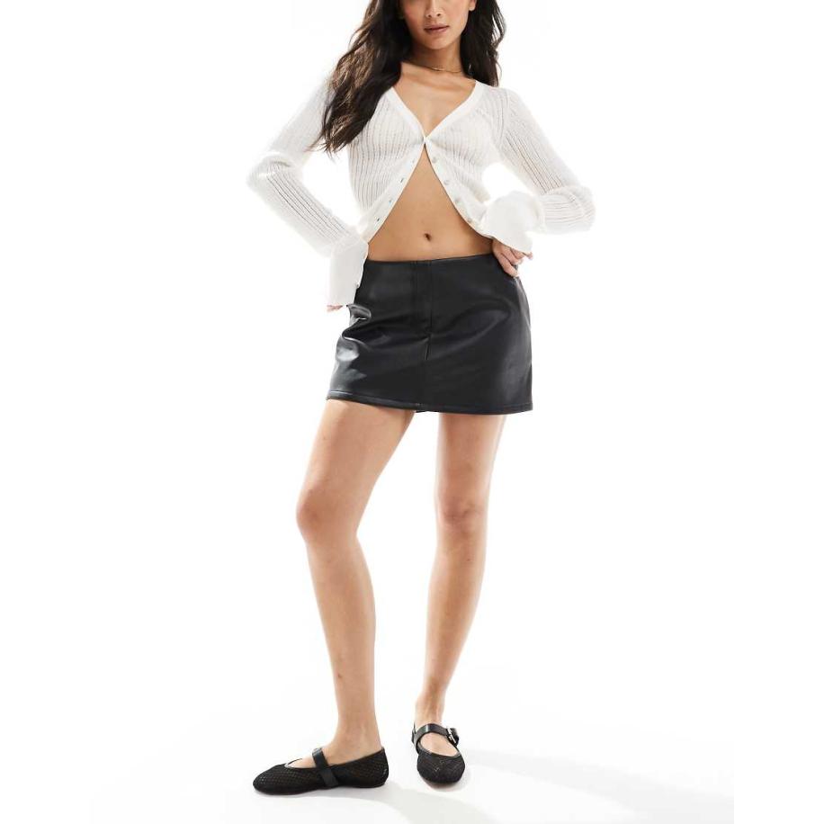 ASOS DESIGN Skort met leerlook in zwart Zwart