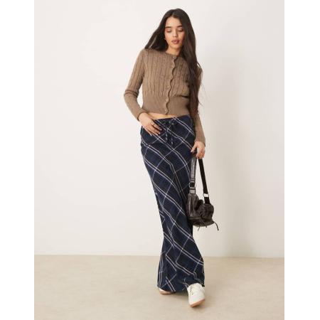 ASOS DESIGN Geruite maxi rok met gestrikte taille in blauw en roze-Veelkleurig