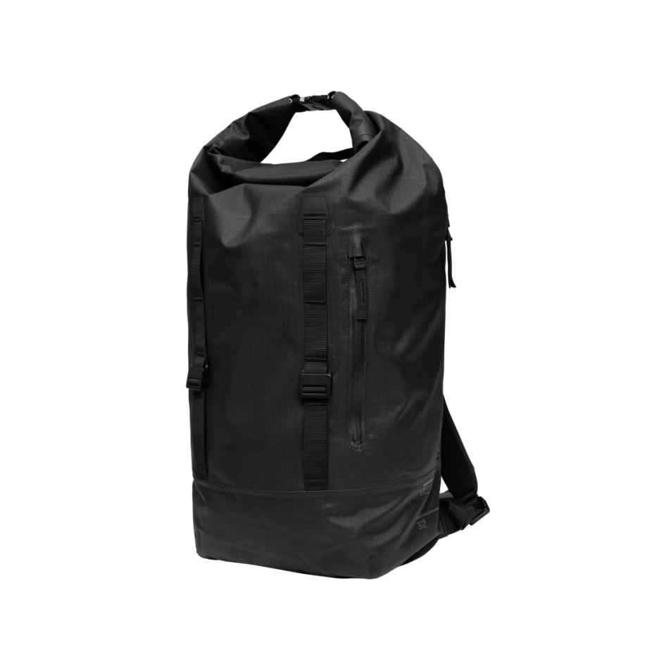 Db - Essential Rolltop Backpack 32L Black Out Zwart