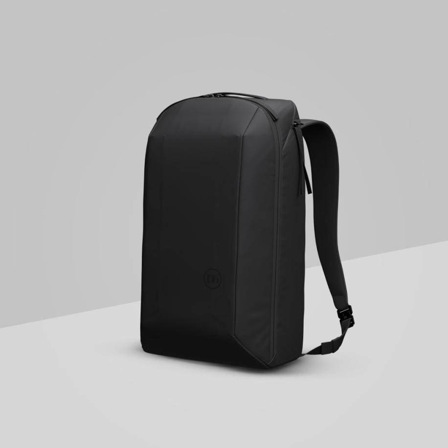 Db - Freya 1St Generation Backpack 16L Black Out Zwart