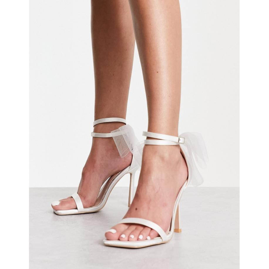 Be Mine Bruidskleding Cynzia Sandalen met strikdetail van tule in ivoorwit Wit