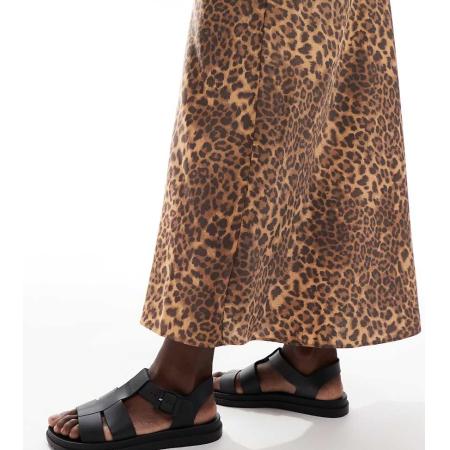 London Rebel Hattie Ruimvallende sandalen met bandjes in zwart